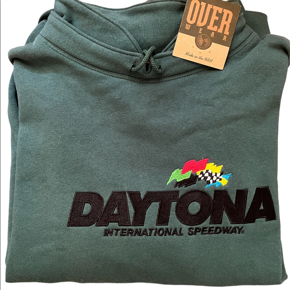 NWT Daytona NASCAR Overwear Sweater Size M